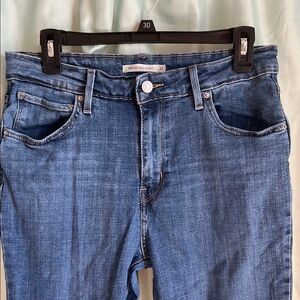 Levi’s Women’s Medium Wash 721 High Rise Skinny Jeans